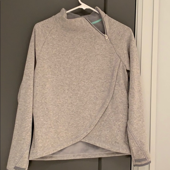 Athleta Other - Athleta girls sz 14 gray turtle neck sweatshirt